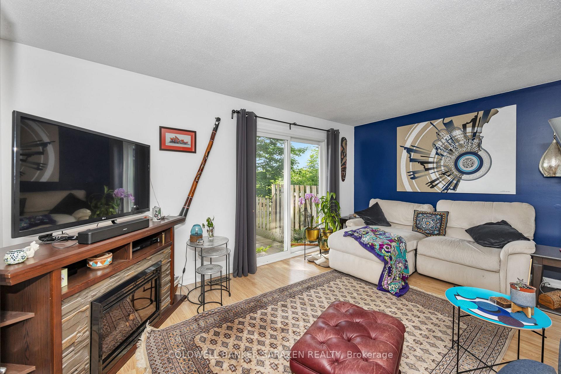 Photo 4 of 1461 Perez Crescent, Ottawa, Carson Grove — HOMEH