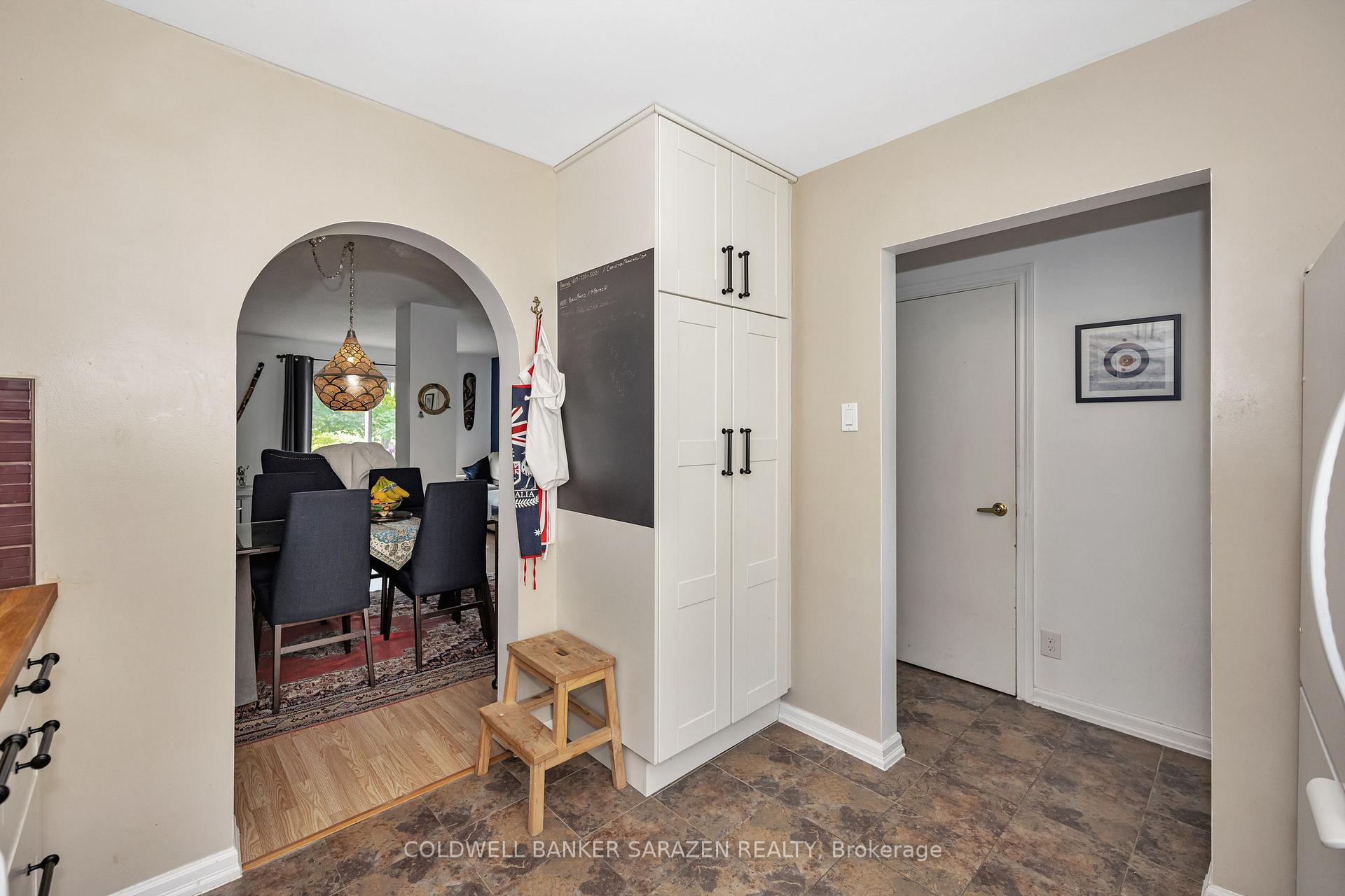 Photo 11 of 1461 Perez Crescent, Ottawa, Carson Grove — HOMEH