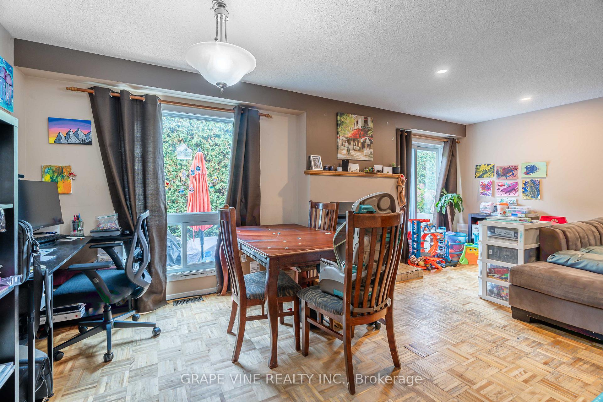 Photo 8 of Unit B, 30B Castlebrook Lane, Ottawa, Centrepointe — HOMEH