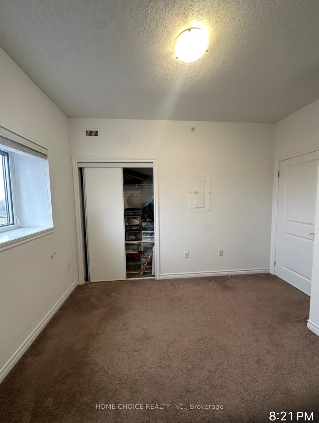 Photo 14 of Unit 302, 427 Aberdeen Avenue, Hamilton, Kirkendall — HOMEH