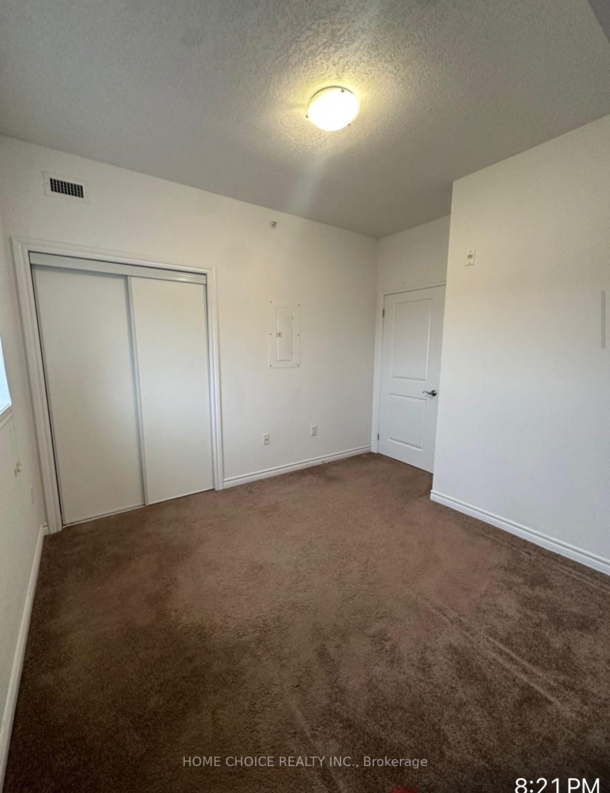 Photo 19 of Unit 302, 427 Aberdeen Avenue, Hamilton, Kirkendall — HOMEH