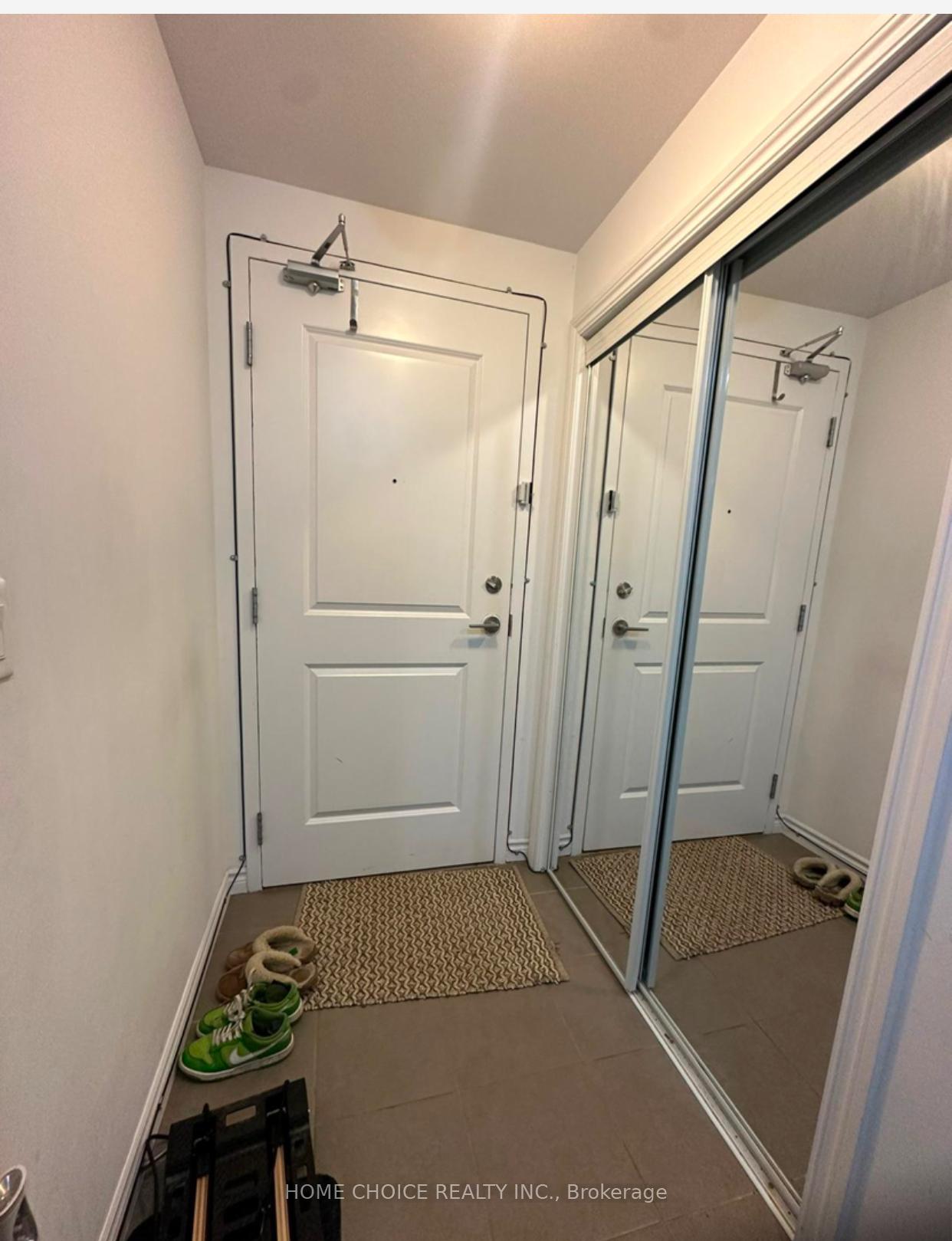 Photo 27 of Unit 302, 427 Aberdeen Avenue, Hamilton, Kirkendall — HOMEH