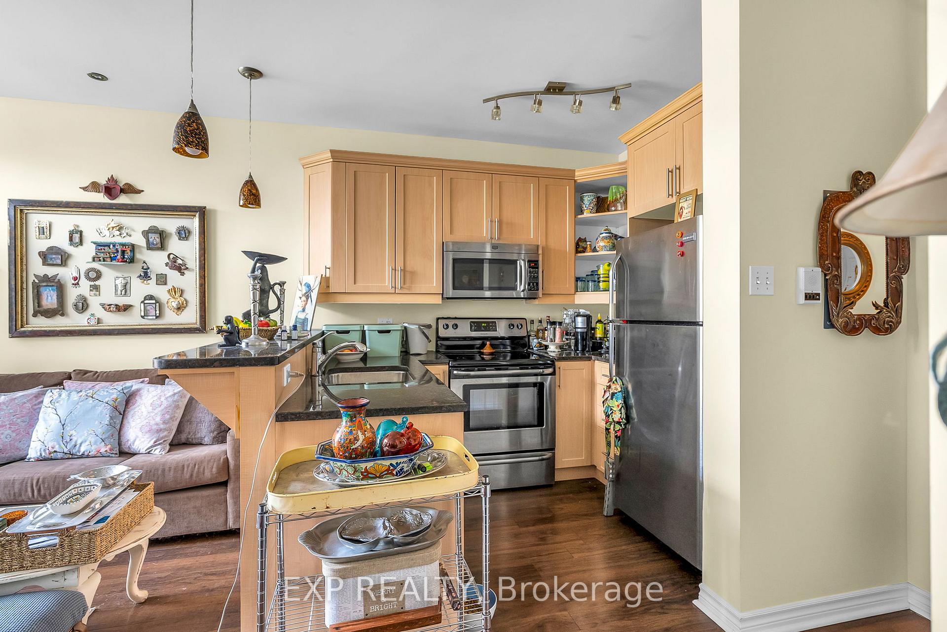 Photo 3 of Unit 202, 412 Fifth Street E, Cornwall — HOMEH
