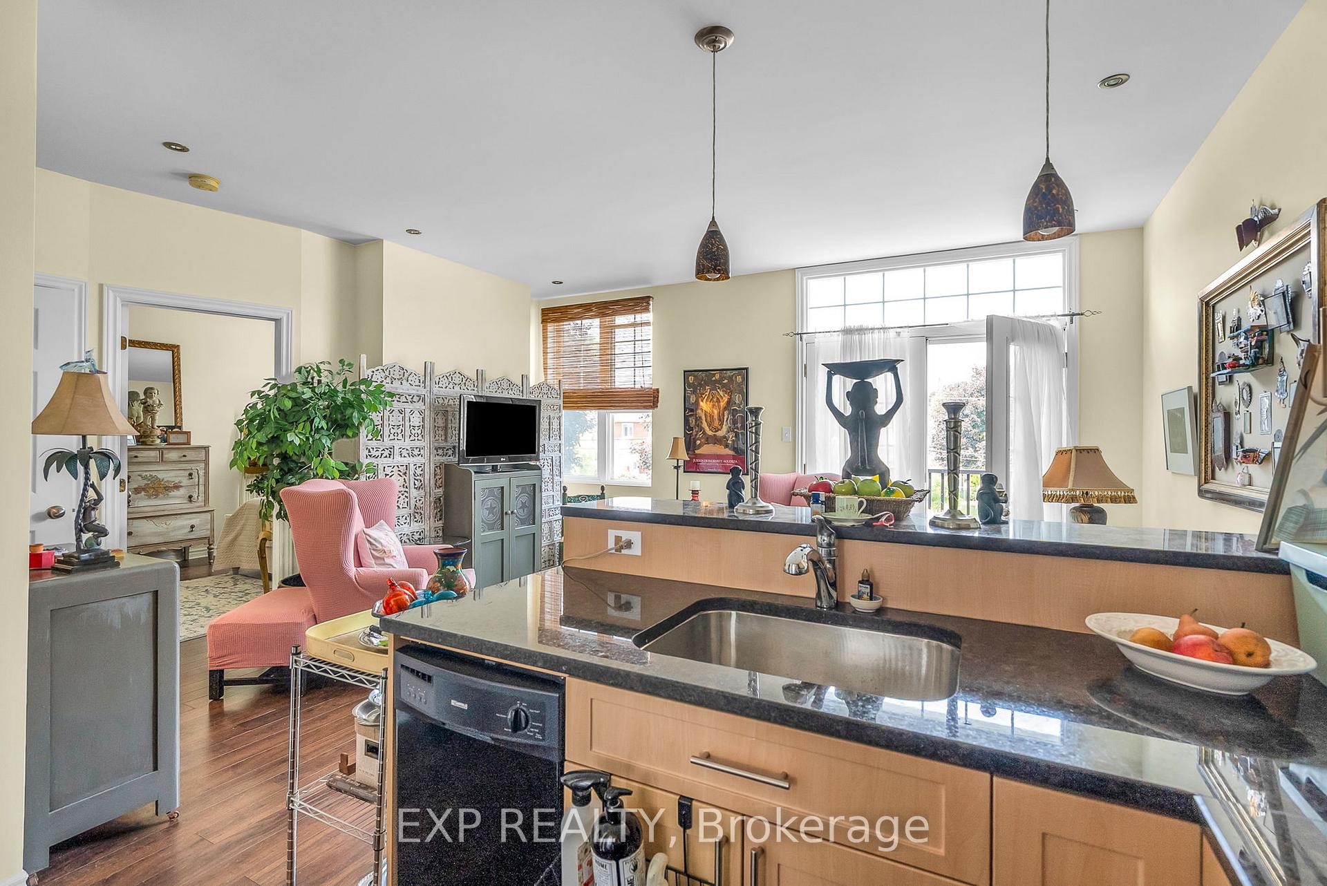 Photo 4 of Unit 202, 412 Fifth Street E, Cornwall — HOMEH