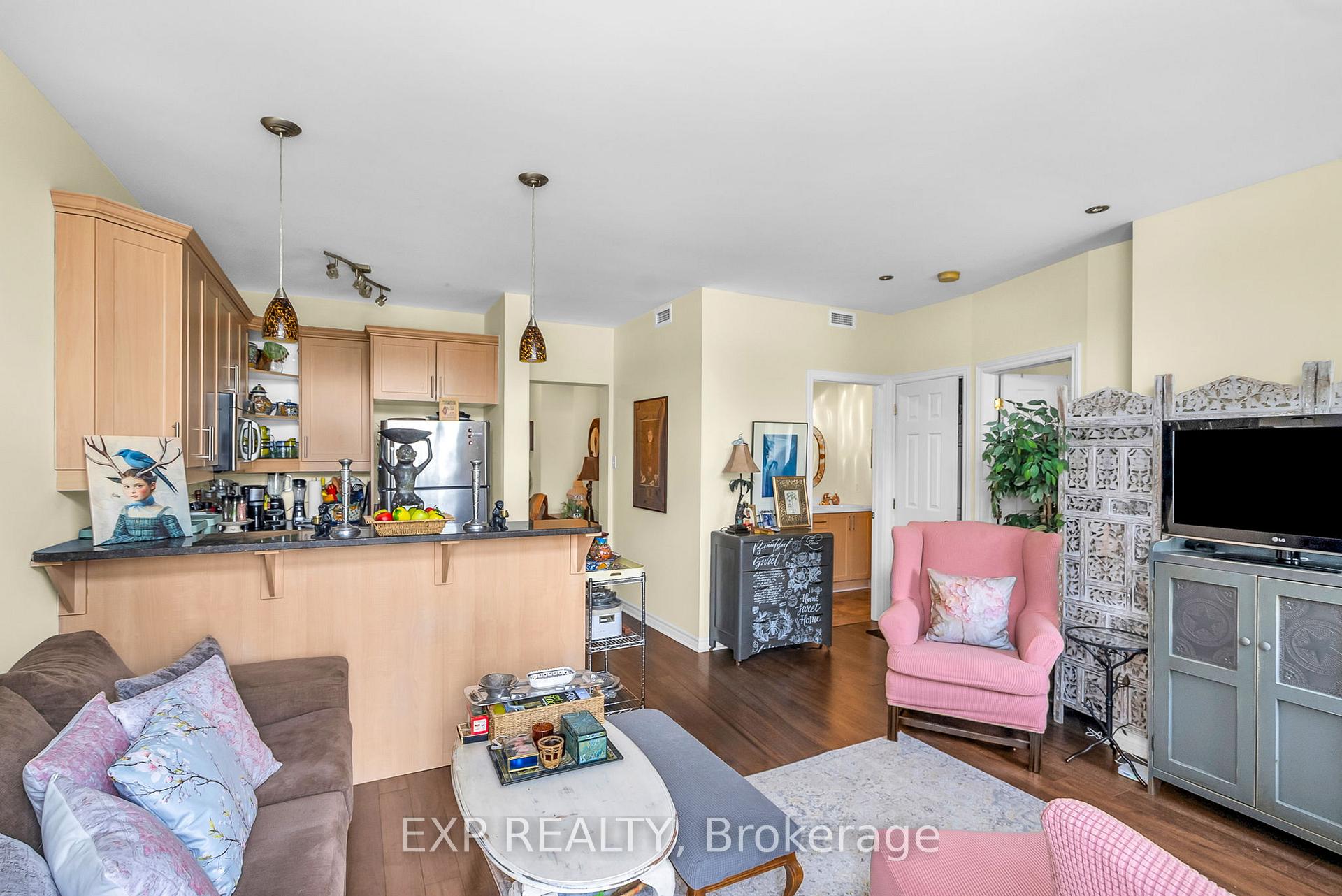 Photo 6 of Unit 202, 412 Fifth Street E, Cornwall — HOMEH
