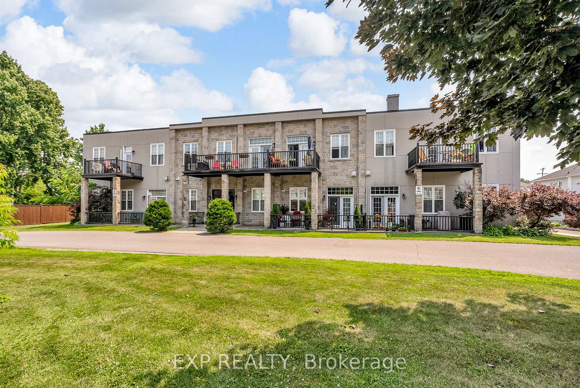 Photo 15 of Unit 202, 412 Fifth Street E, Cornwall — HOMEH
