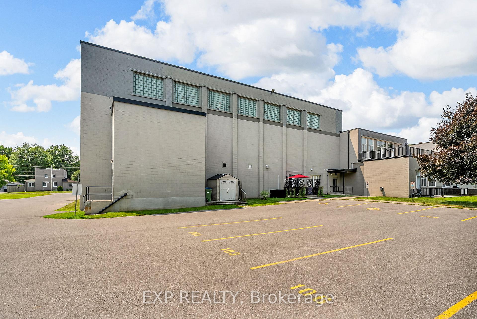 Photo 16 of Unit 202, 412 Fifth Street E, Cornwall — HOMEH