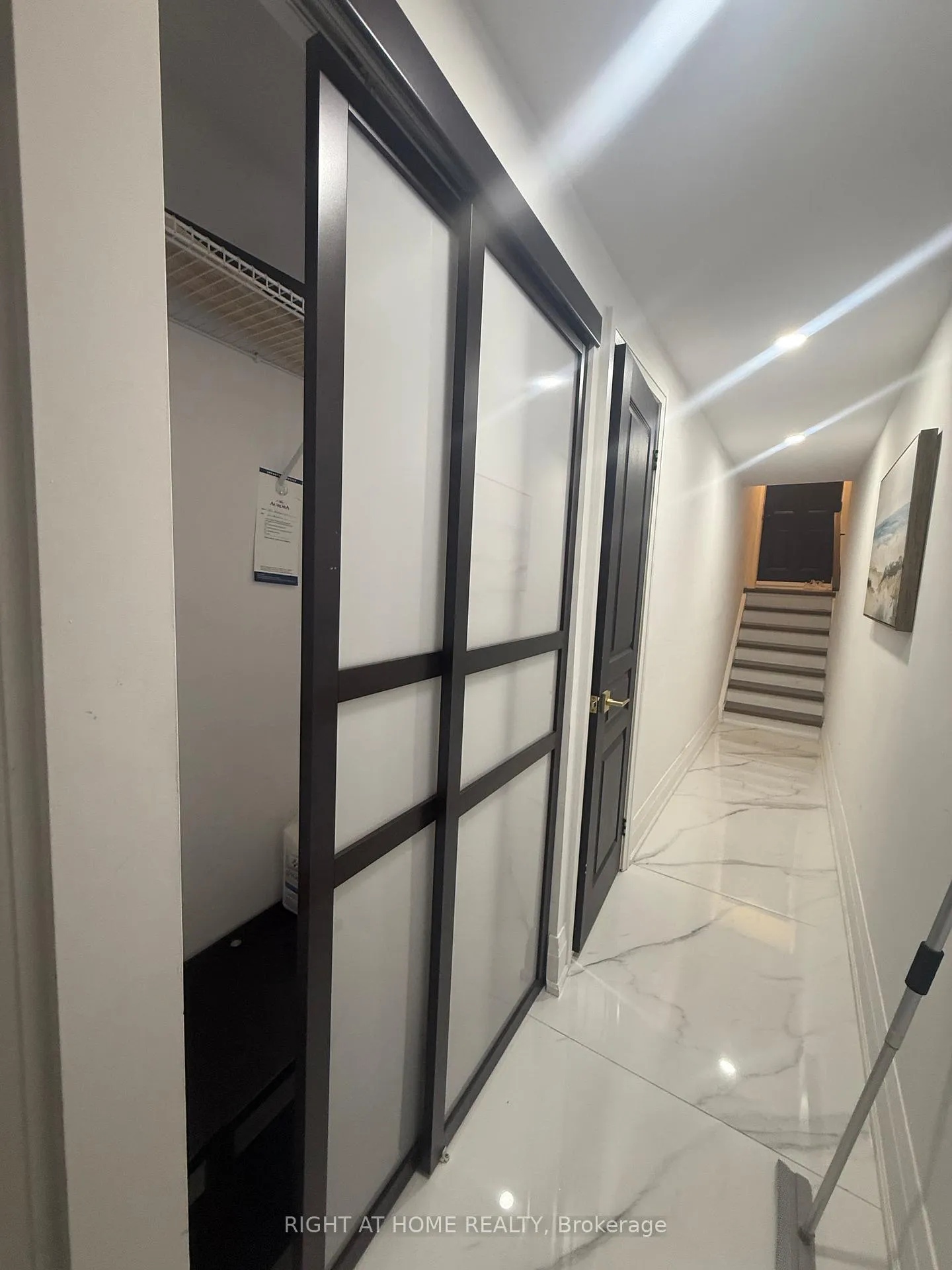 Photo 2 of Unit 133, 287 Milestone Crescent, Aurora, Aurora Village — HOMEH