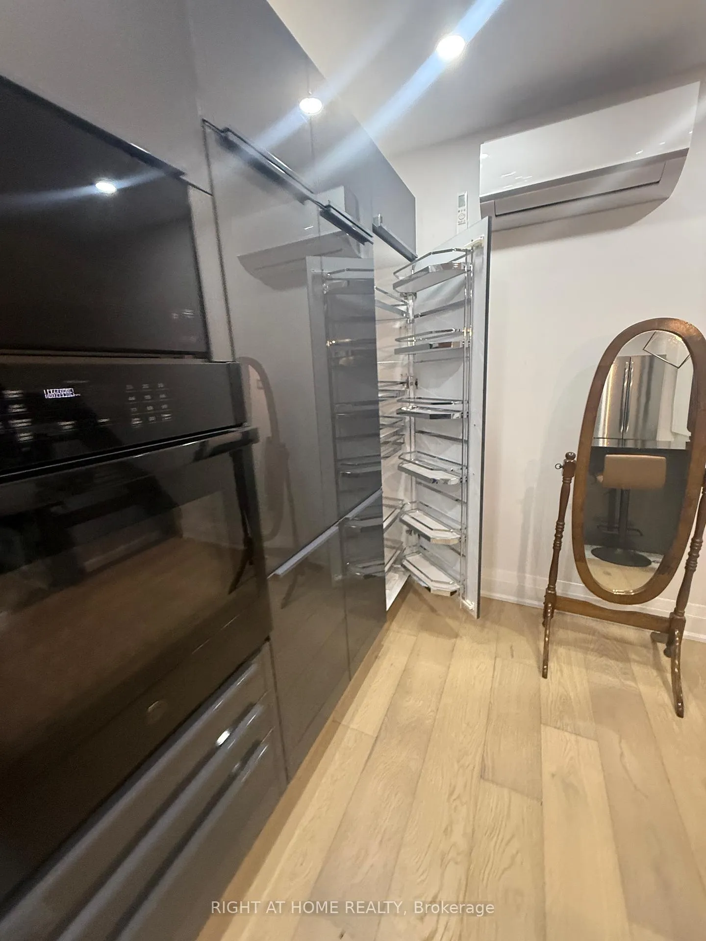 Photo 7 of Unit 133, 287 Milestone Crescent, Aurora, Aurora Village — HOMEH
