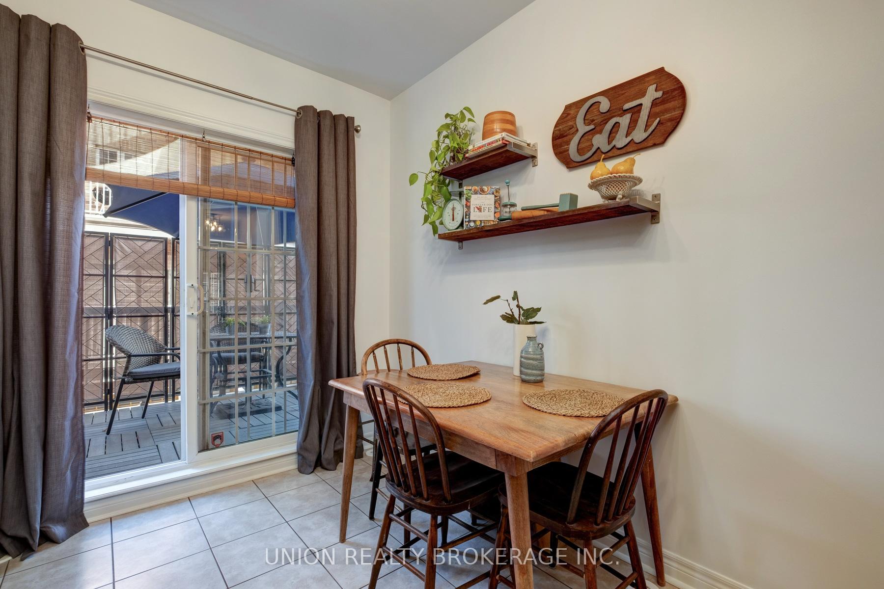 Photo 9 of 39 Philpott Gardens, Toronto, East End-Danforth — HOMEH