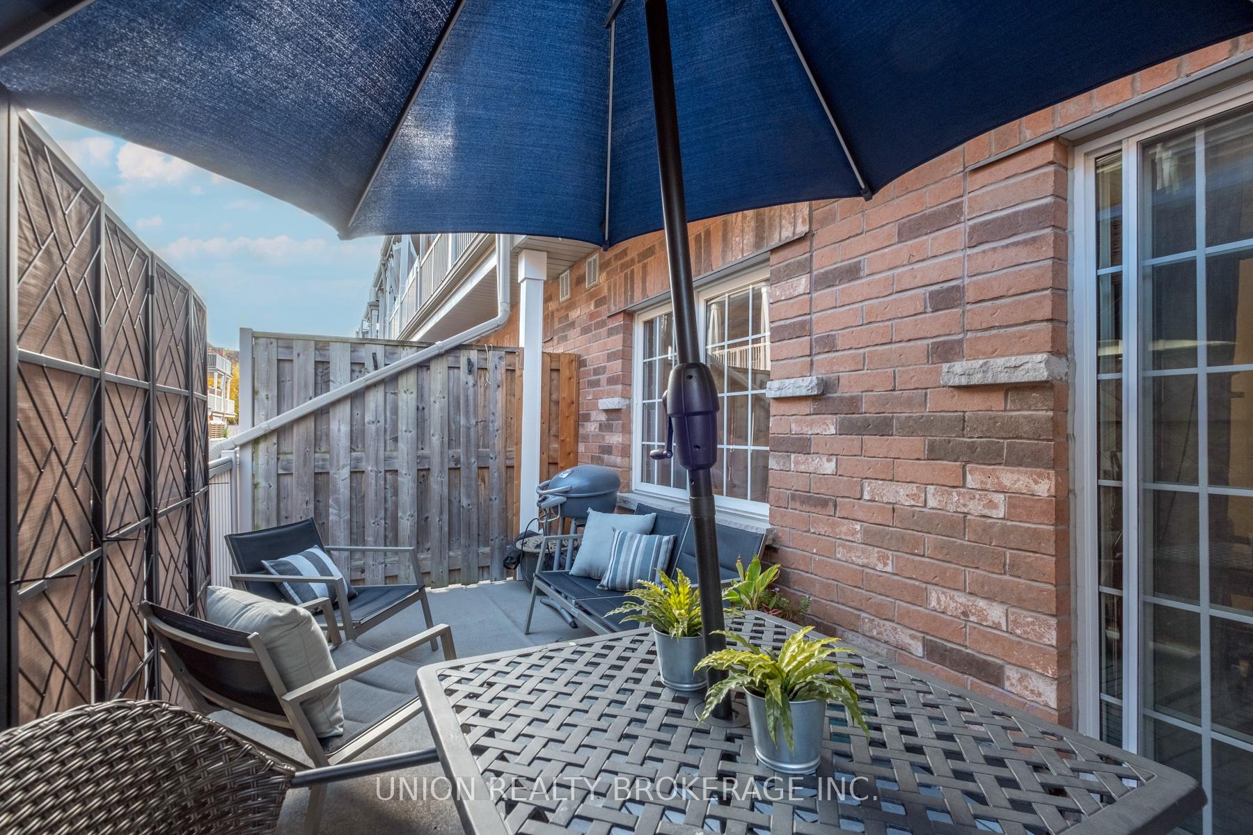 Photo 11 of 39 Philpott Gardens, Toronto, East End-Danforth — HOMEH