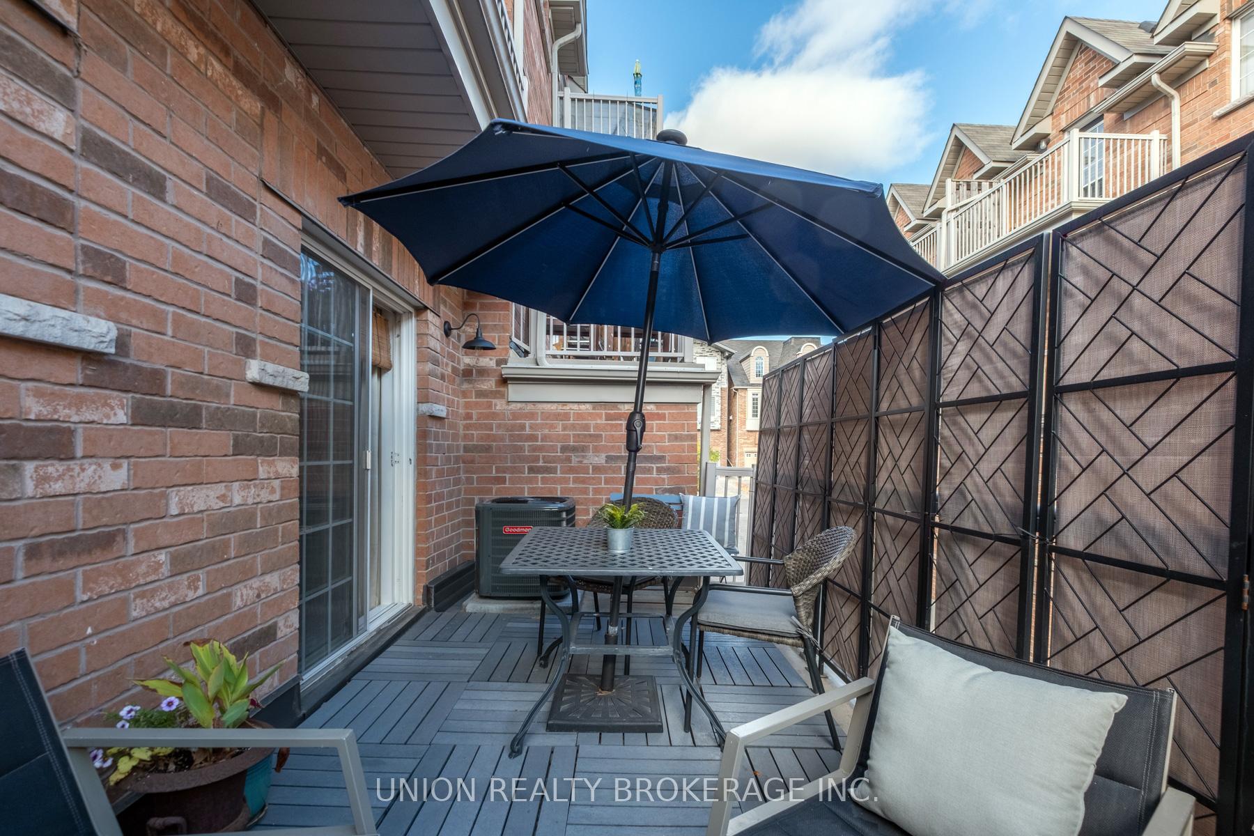 Photo 12 of 39 Philpott Gardens, Toronto, East End-Danforth — HOMEH