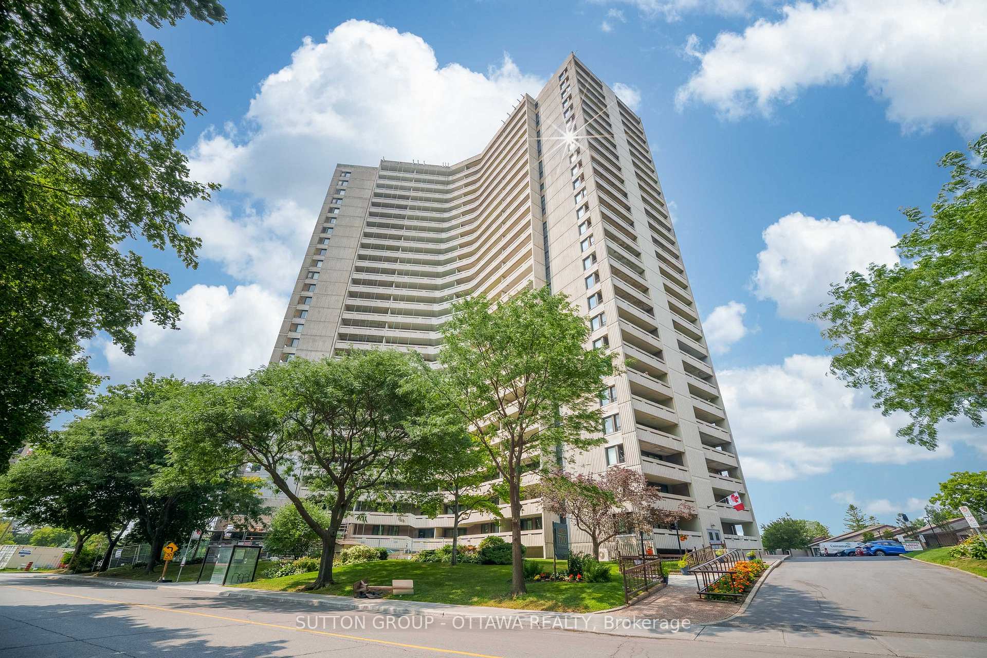 Photo 1 of Unit 711, 1171 Ambleside Drive, Ottawa, Woodroffe — HOMEH