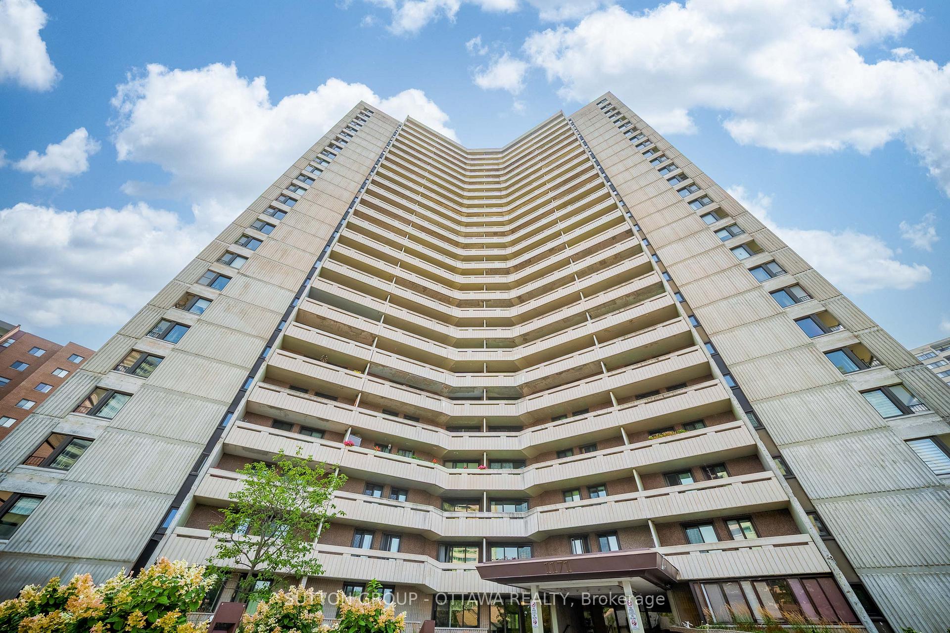 Photo 2 of Unit 711, 1171 Ambleside Drive, Ottawa, Woodroffe — HOMEH