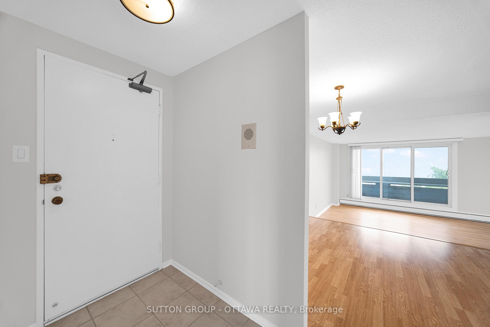 Photo 8 of Unit 711, 1171 Ambleside Drive, Ottawa, Woodroffe — HOMEH