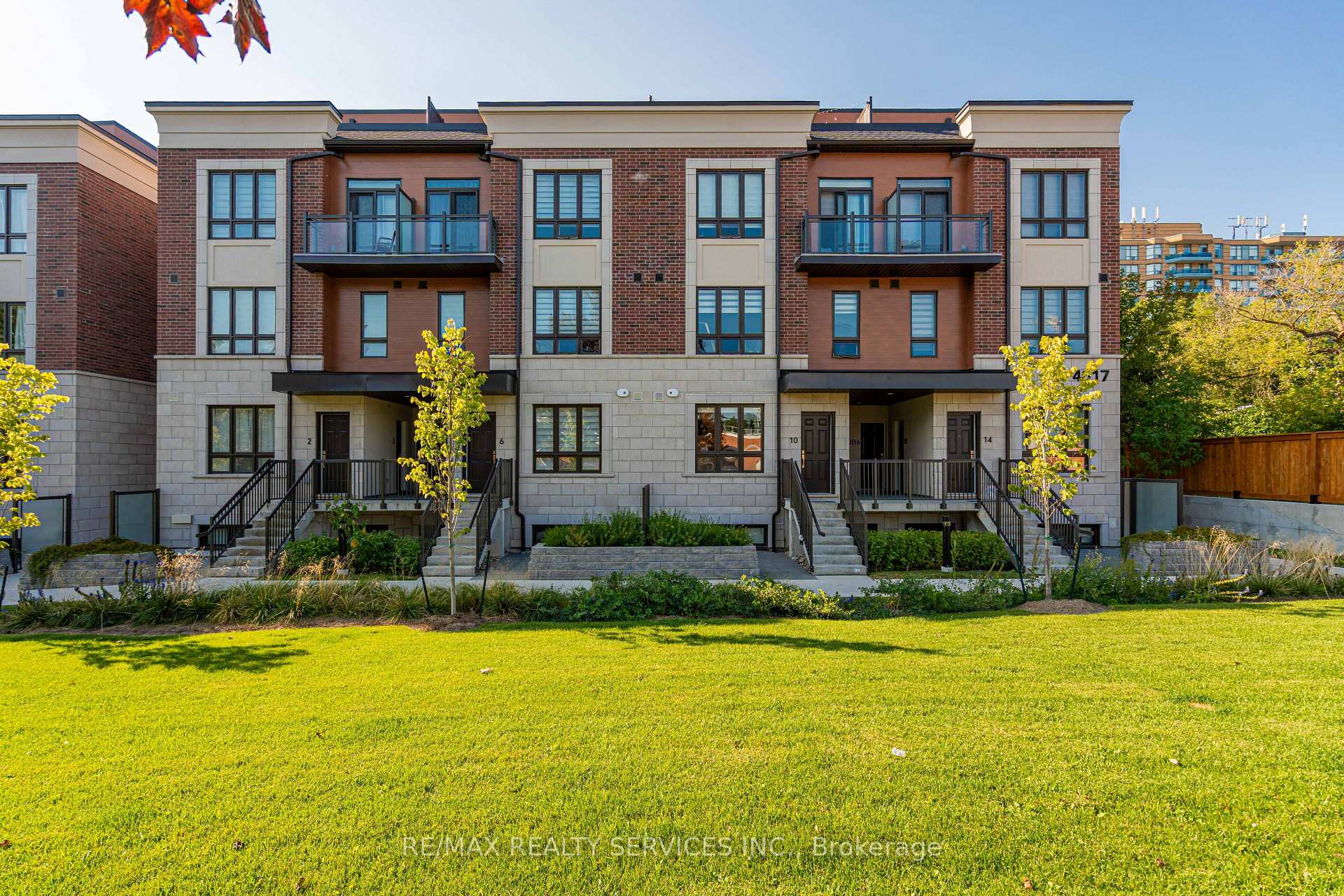 Photo 2 of Unit 16, 4017 Hickory Drive, Mississauga, Rathwood — HOMEH