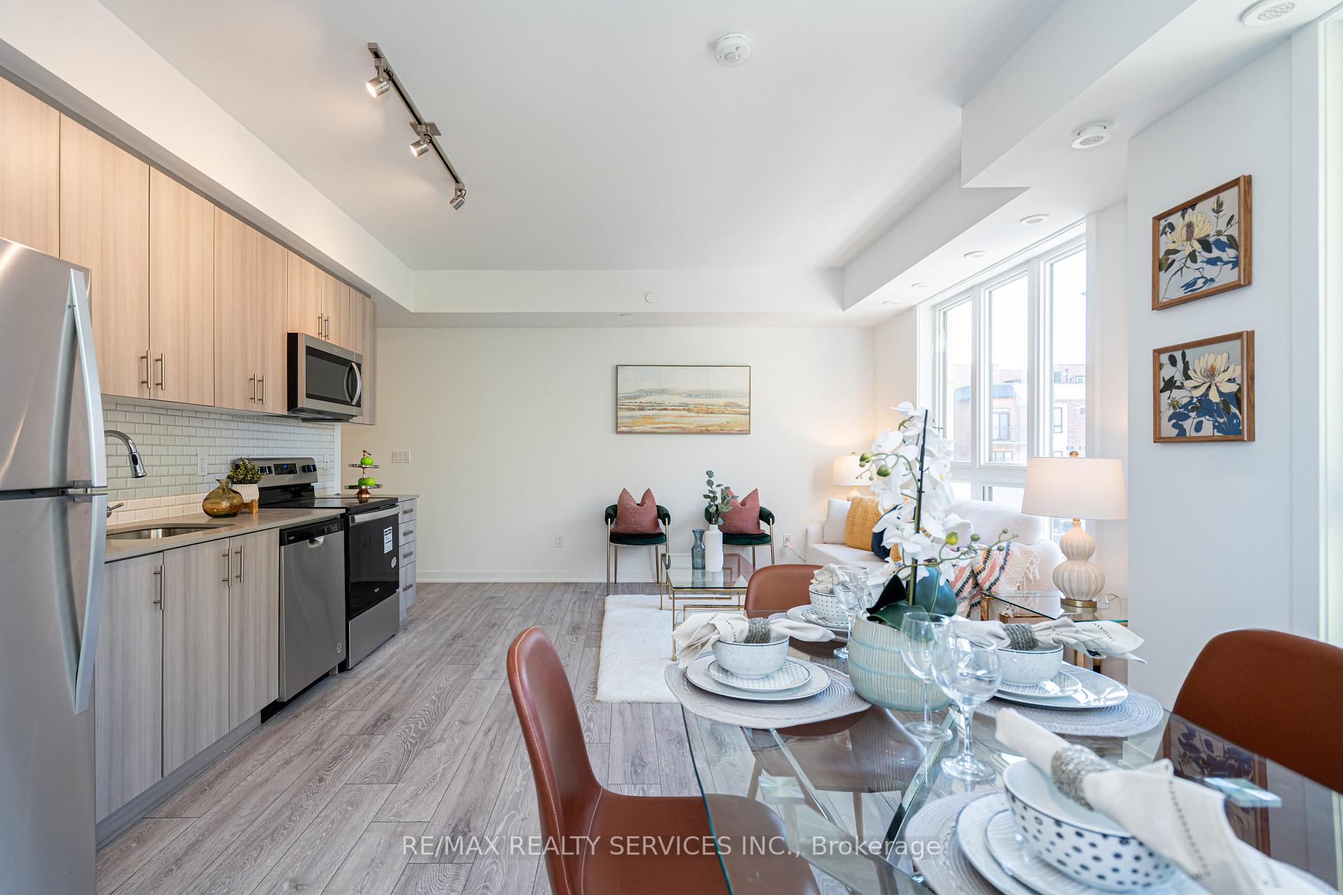 Photo 16 of Unit 16, 4017 Hickory Drive, Mississauga, Rathwood — HOMEH