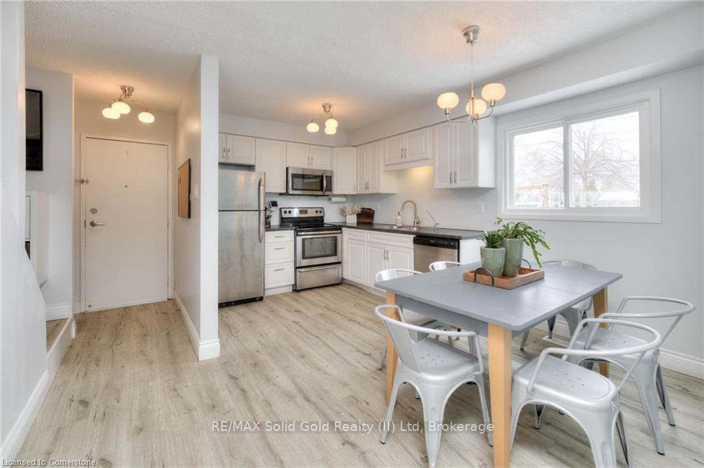 Front of Unit 17, 675 Westmount Road E