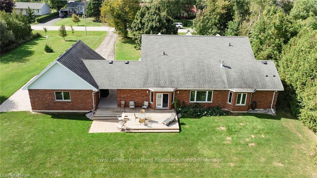 Photo 3 of 30 Lidderdale Street, Bluewater, Bayfield — HOMEH