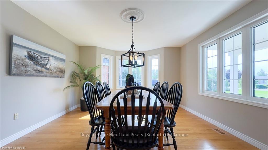 Photo 8 of 30 Lidderdale Street, Bluewater, Bayfield — HOMEH