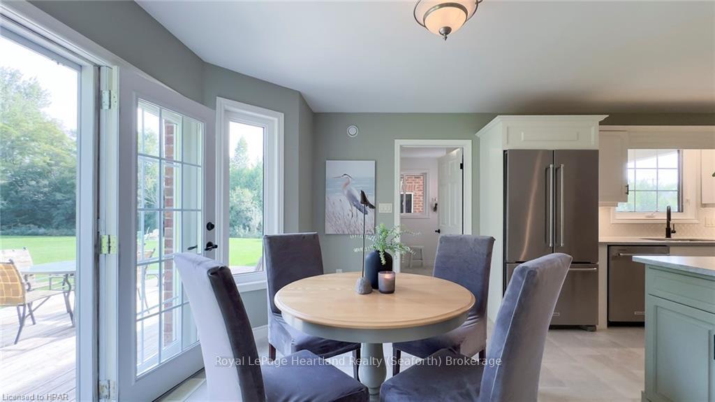 Photo 17 of 30 Lidderdale Street, Bluewater, Bayfield — HOMEH