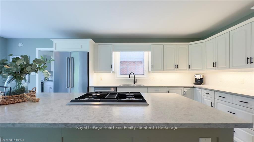 Photo 21 of 30 Lidderdale Street, Bluewater, Bayfield — HOMEH