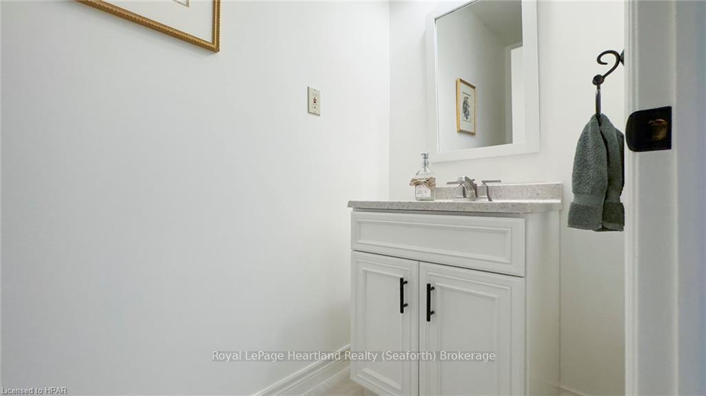 Photo 27 of 30 Lidderdale Street, Bluewater, Bayfield — HOMEH