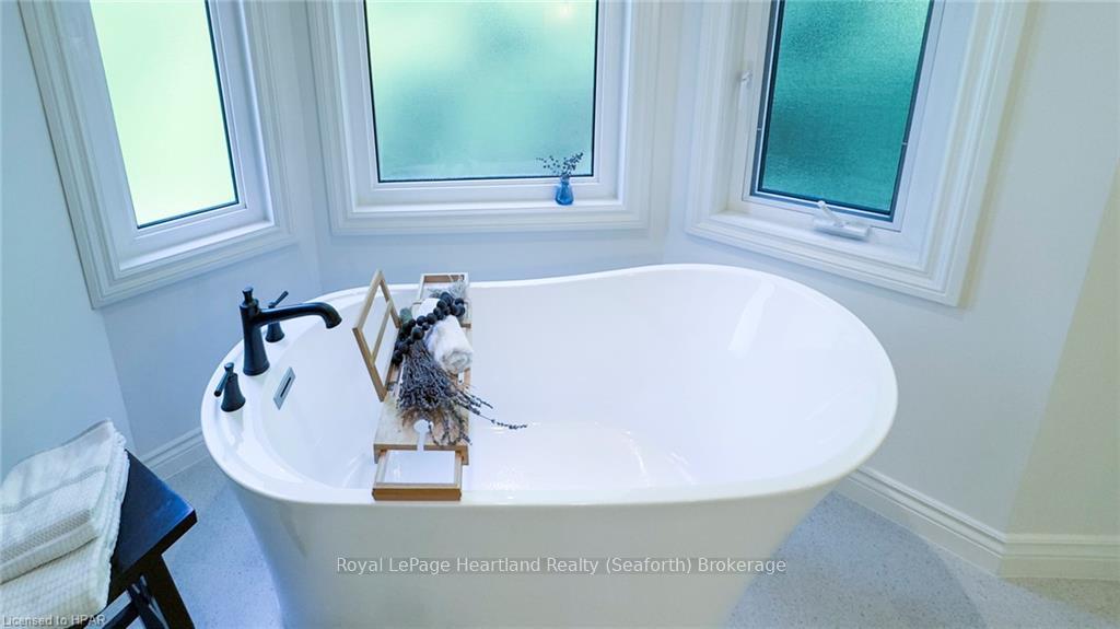 Photo 34 of 30 Lidderdale Street, Bluewater, Bayfield — HOMEH