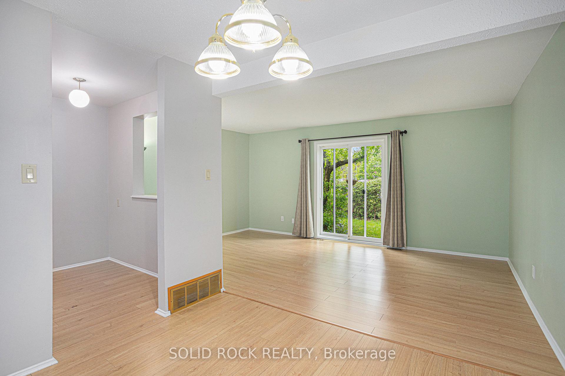 Photo 4 of 422 Sandhamn Private, Ottawa, Hunt Club Park/Greenboro — HOMEH