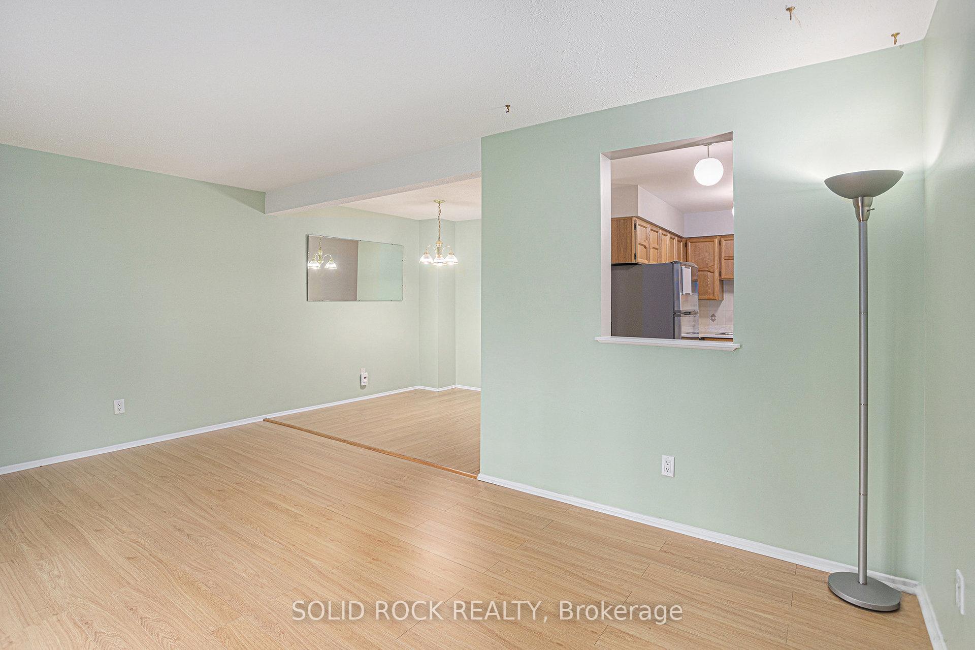 Photo 8 of 422 Sandhamn Private, Ottawa, Hunt Club Park/Greenboro — HOMEH