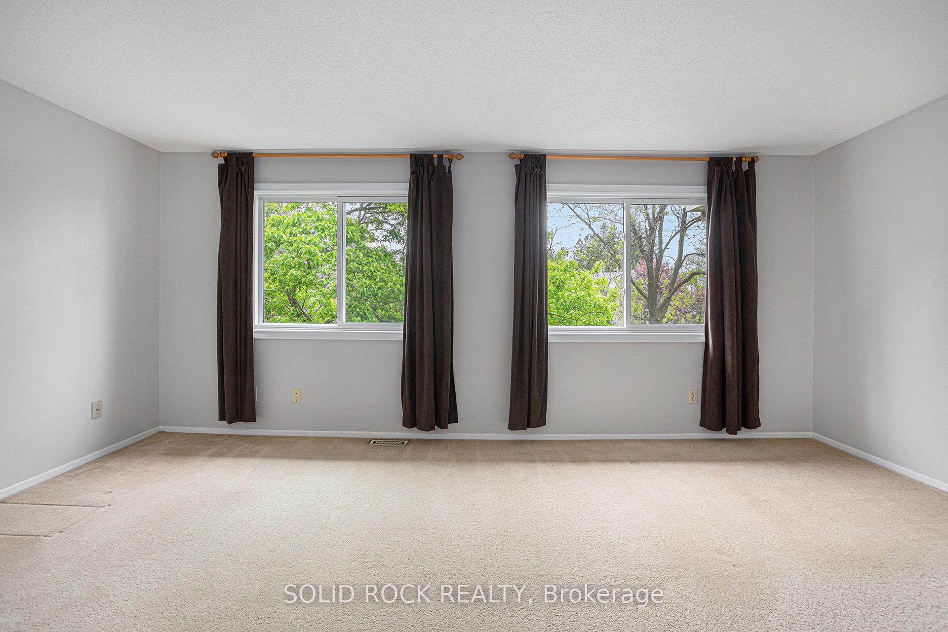 Photo 12 of 422 Sandhamn Private, Ottawa, Hunt Club Park/Greenboro — HOMEH
