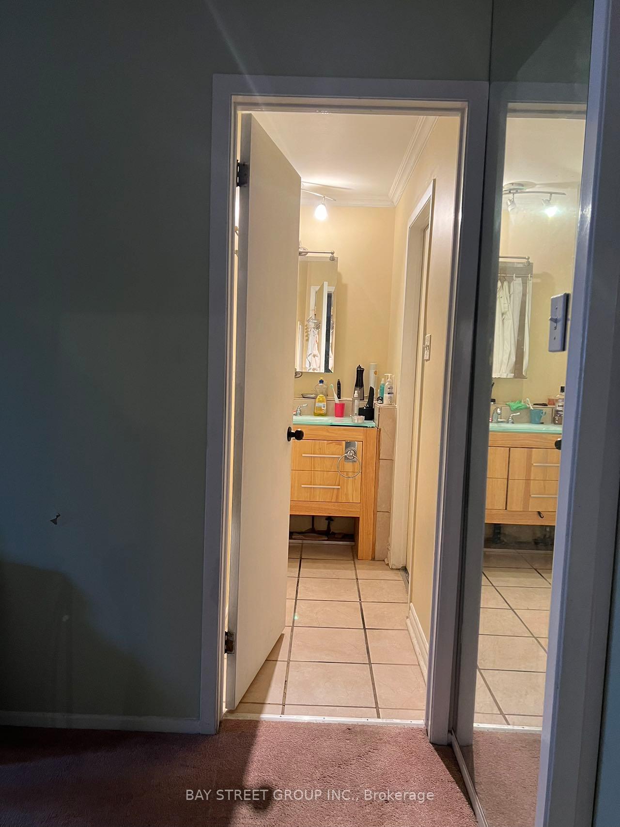 Photo 28 of 2549 Flannery Drive, Ottawa, Mooneys Bay/Riverside Park — HOMEH