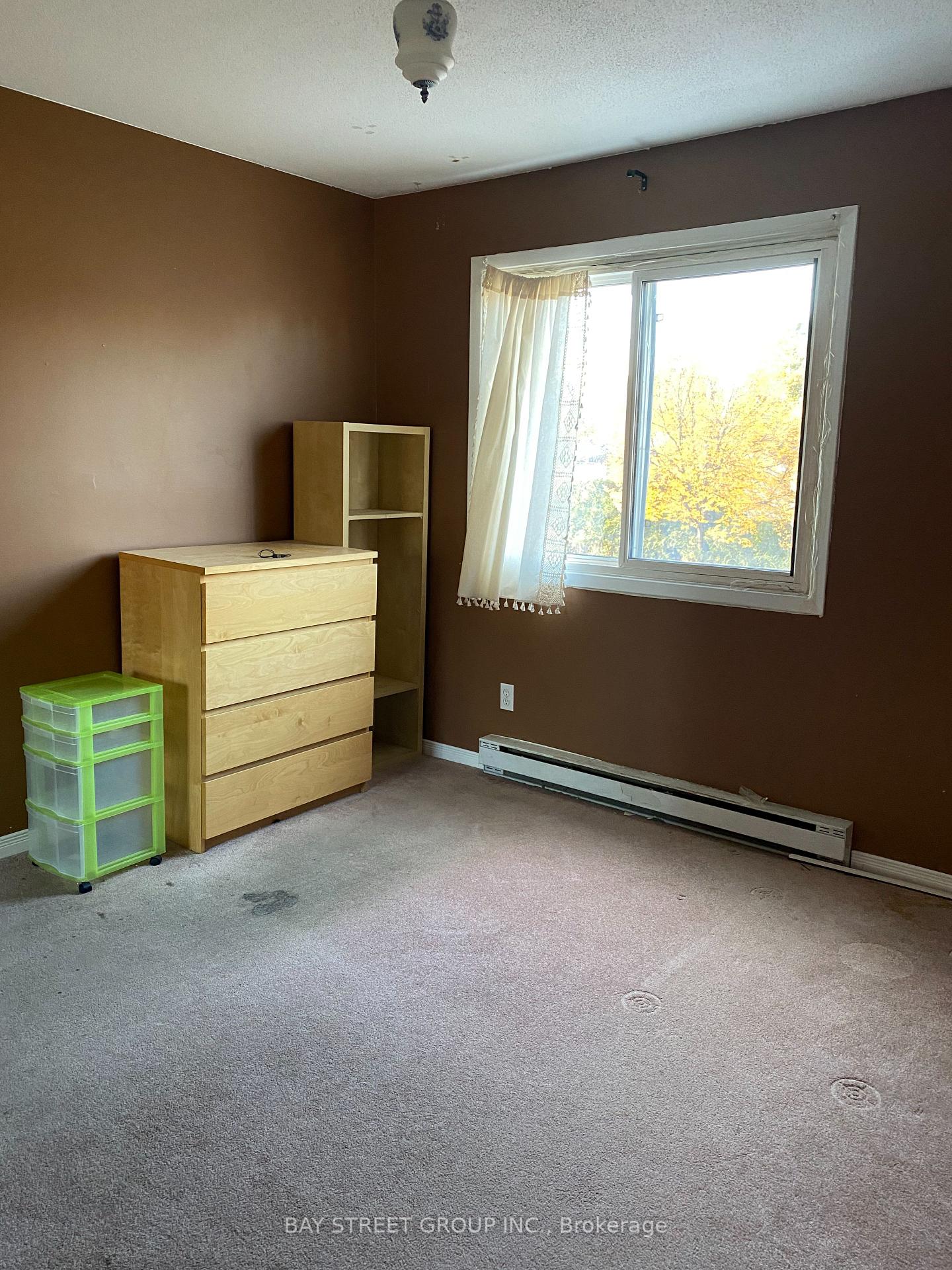 Photo 38 of 2549 Flannery Drive, Ottawa, Mooneys Bay/Riverside Park — HOMEH