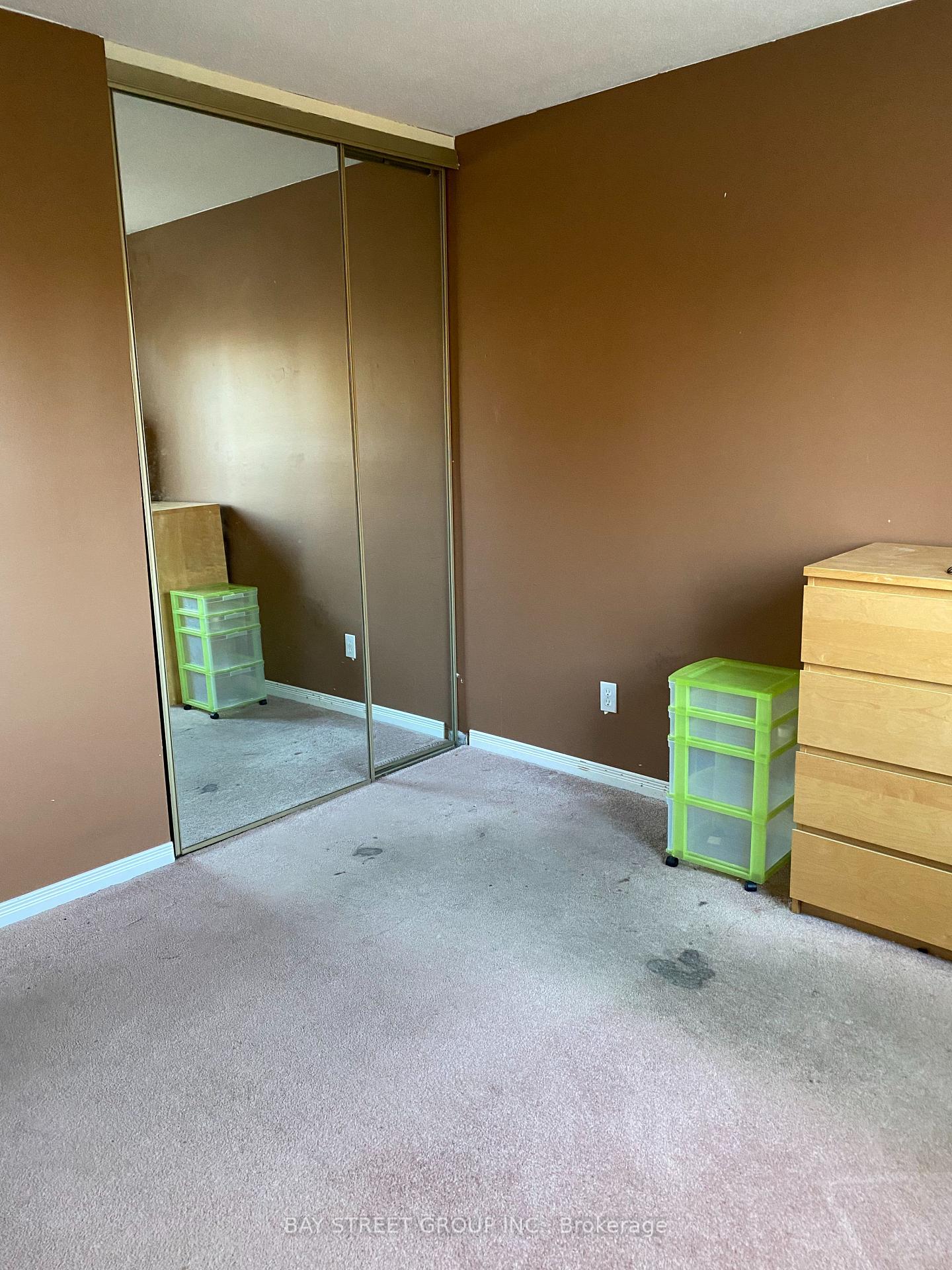 Photo 39 of 2549 Flannery Drive, Ottawa, Mooneys Bay/Riverside Park — HOMEH