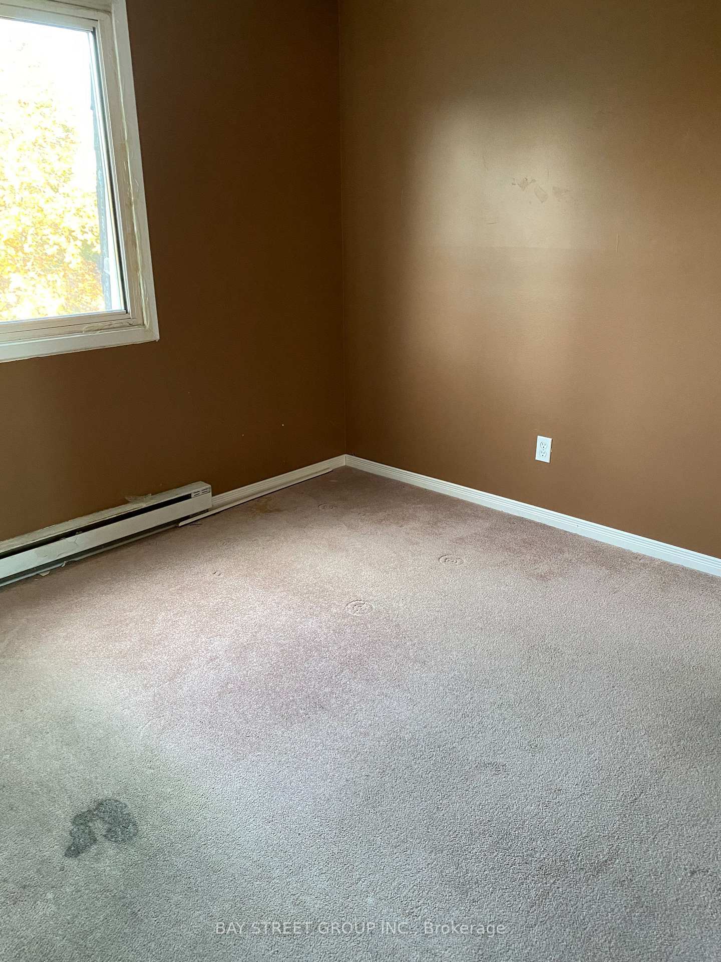 Photo 40 of 2549 Flannery Drive, Ottawa, Mooneys Bay/Riverside Park — HOMEH