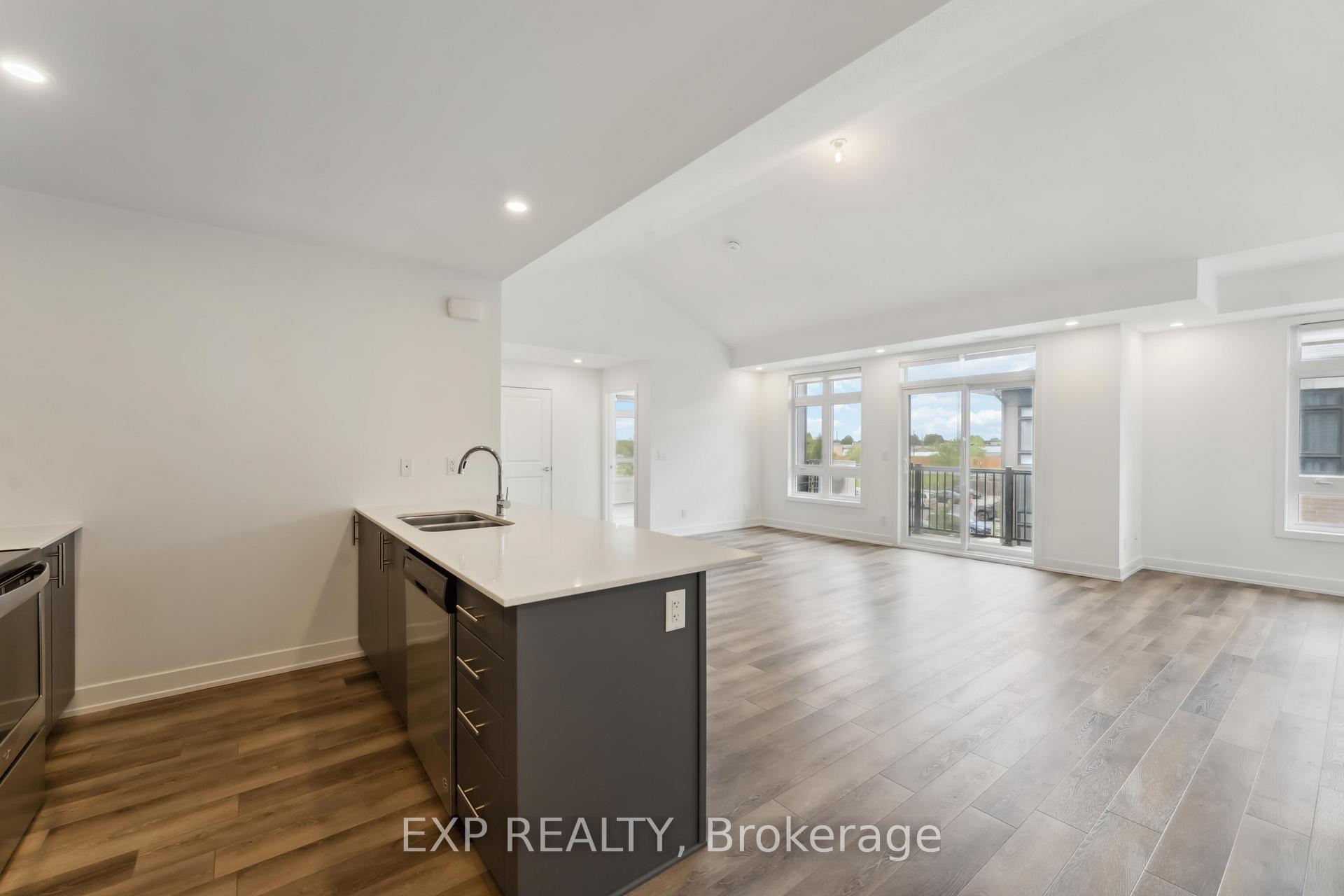 Photo 6 of 224 Big Sky Private, Ottawa, Leitrim — HOMEH