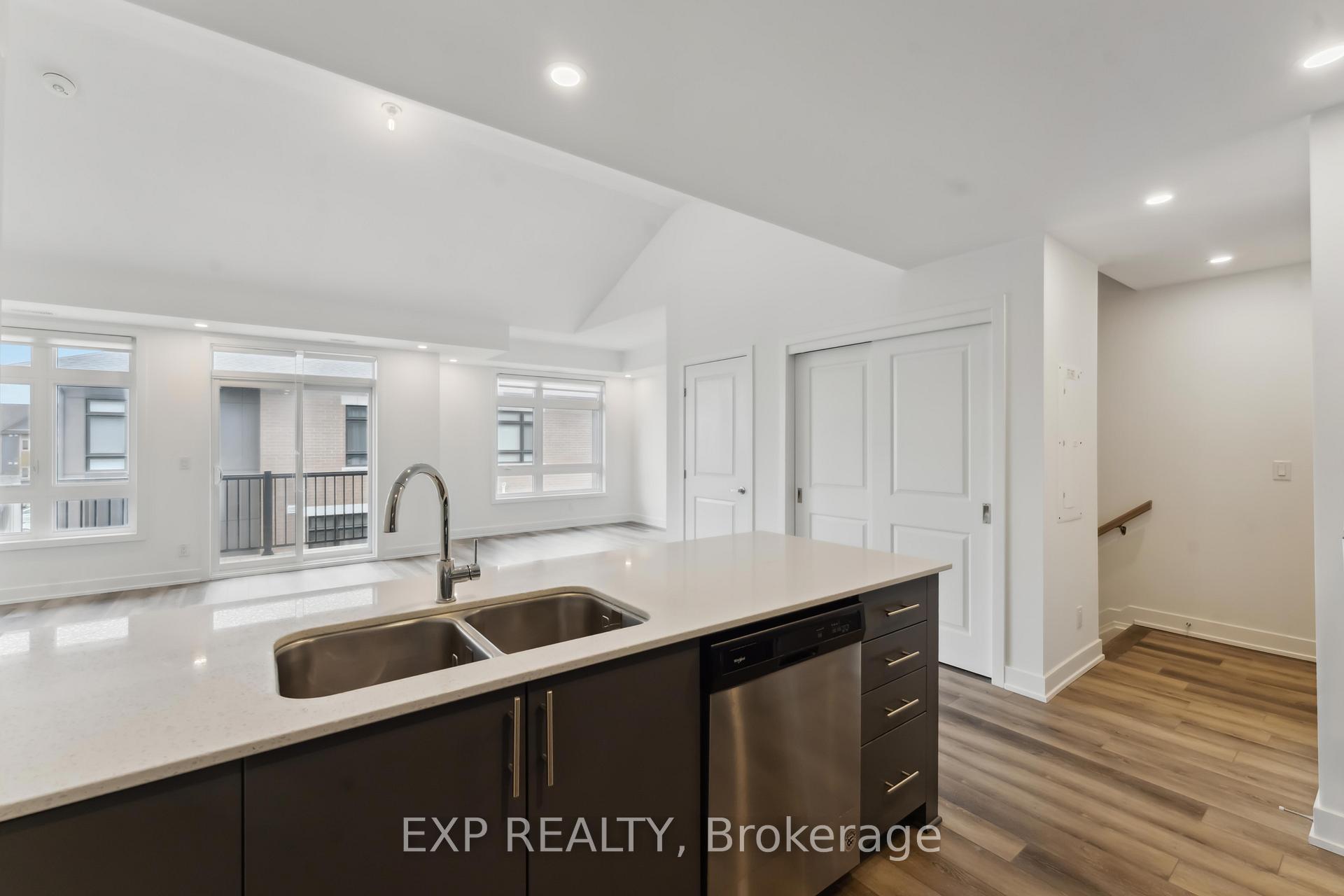 Photo 7 of 224 Big Sky Private, Ottawa, Leitrim — HOMEH