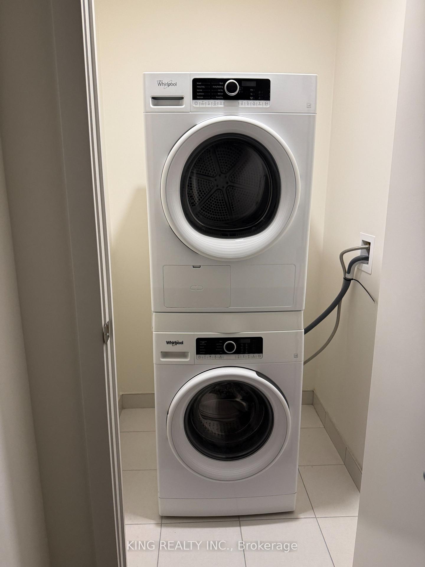 Photo 13 of Unit 420, 212 King William Street, Hamilton, Beasley — HOMEH