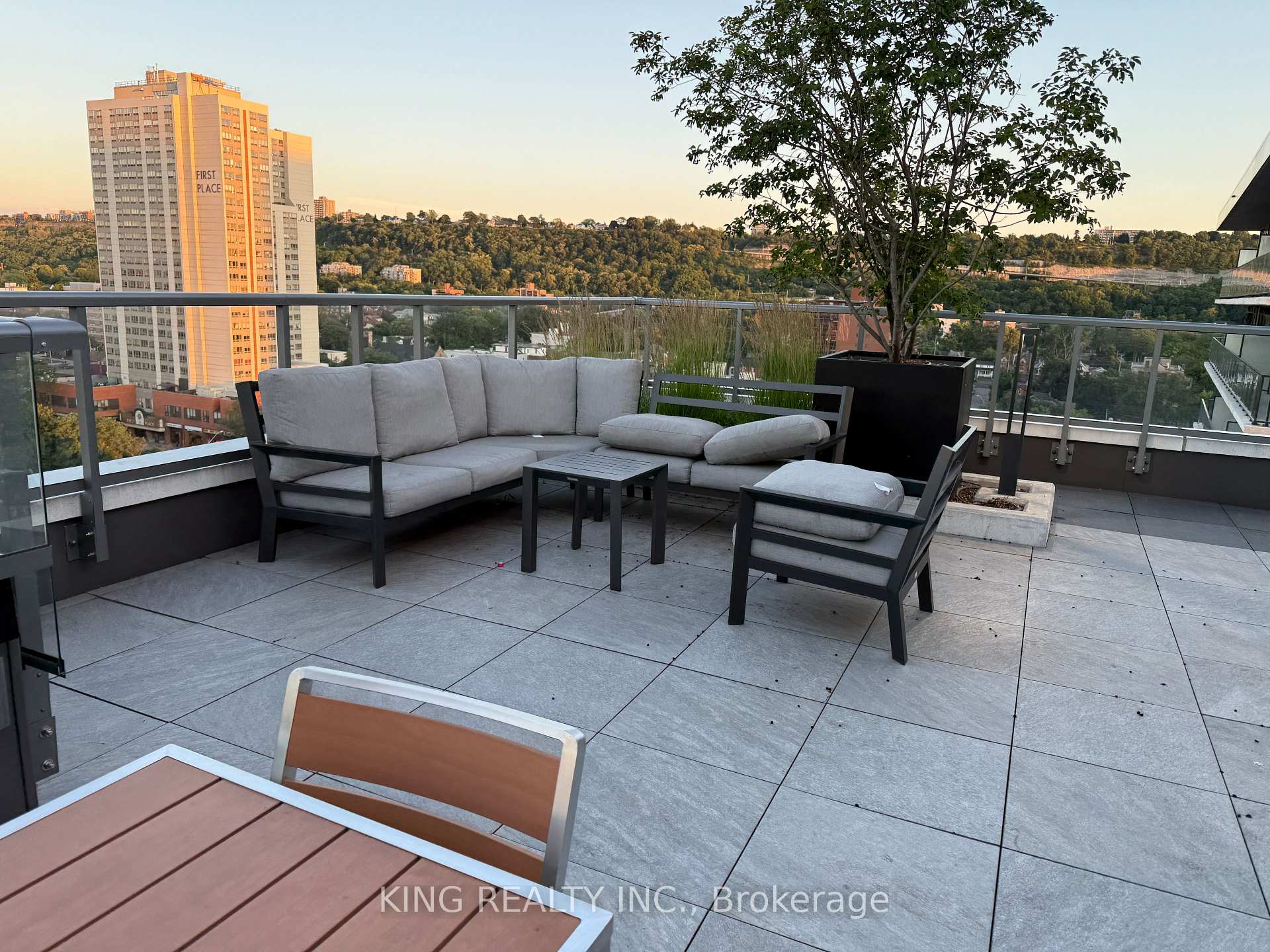 Photo 17 of Unit 420, 212 King William Street, Hamilton, Beasley — HOMEH