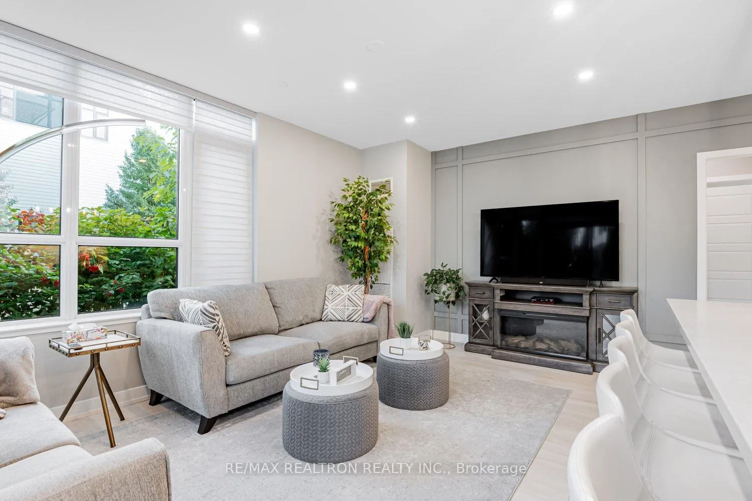 Photo 10 of Unit D124, 333 Sea Ray Avenue, Innisfil, Rural Innisfil — HOMEH