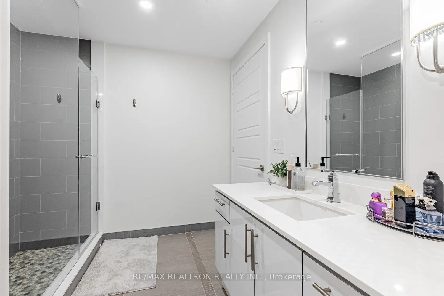 Photo 14 of Unit D124, 333 Sea Ray Avenue, Innisfil, Rural Innisfil — HOMEH