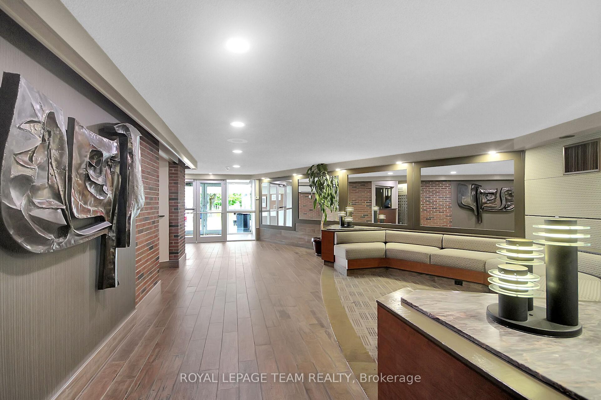 Photo 5 of Unit 306, 20 Chesterton Drive, Ottawa, Borden Farm/Stewart Farm/Carleton Heights/Parkwood Hills — HOMEH