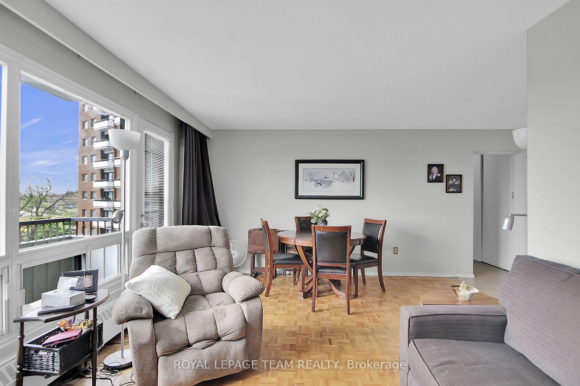 Photo 17 of Unit 306, 20 Chesterton Drive, Ottawa, Borden Farm/Stewart Farm/Carleton Heights/Parkwood Hills — HOMEH