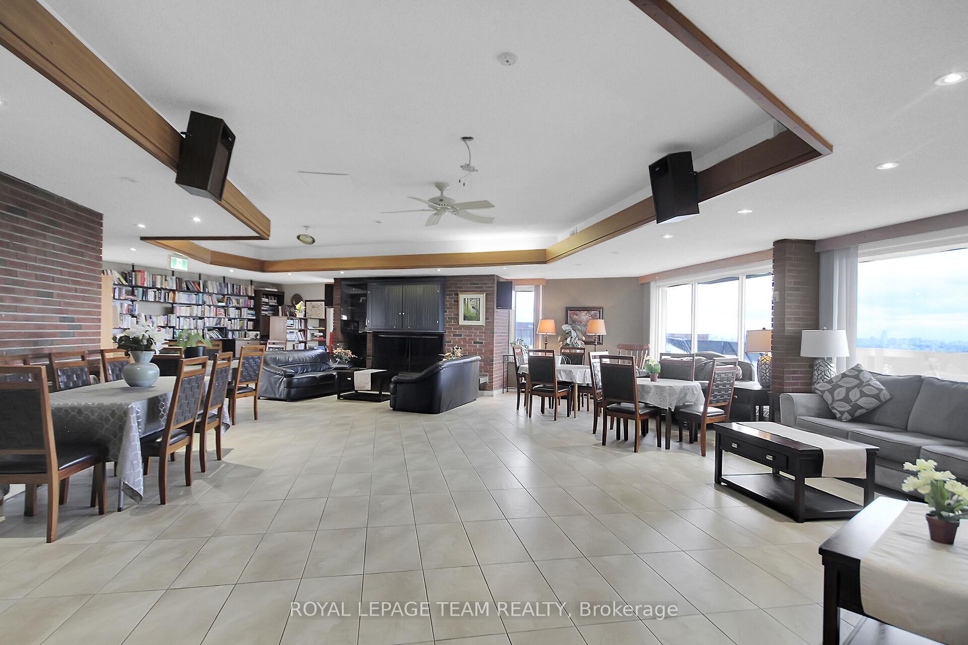 Photo 26 of Unit 306, 20 Chesterton Drive, Ottawa, Borden Farm/Stewart Farm/Carleton Heights/Parkwood Hills — HOMEH