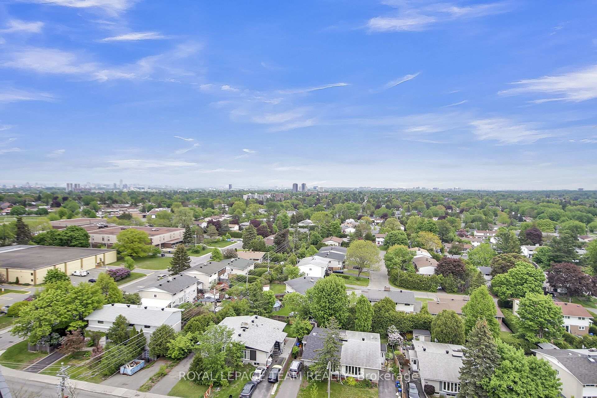 Photo 33 of Unit 306, 20 Chesterton Drive, Ottawa, Borden Farm/Stewart Farm/Carleton Heights/Parkwood Hills — HOMEH