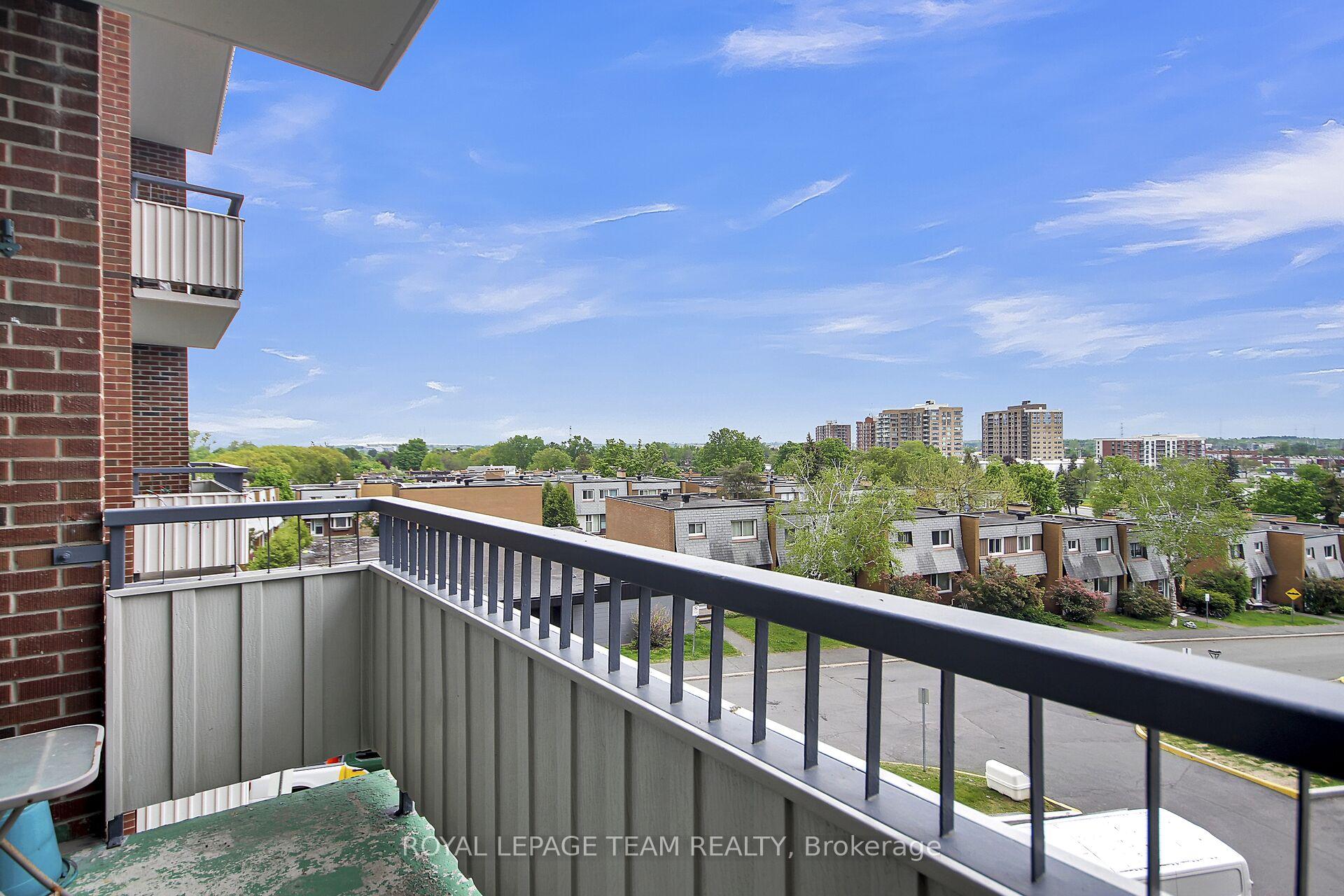 Photo 42 of Unit 306, 20 Chesterton Drive, Ottawa, Borden Farm/Stewart Farm/Carleton Heights/Parkwood Hills — HOMEH