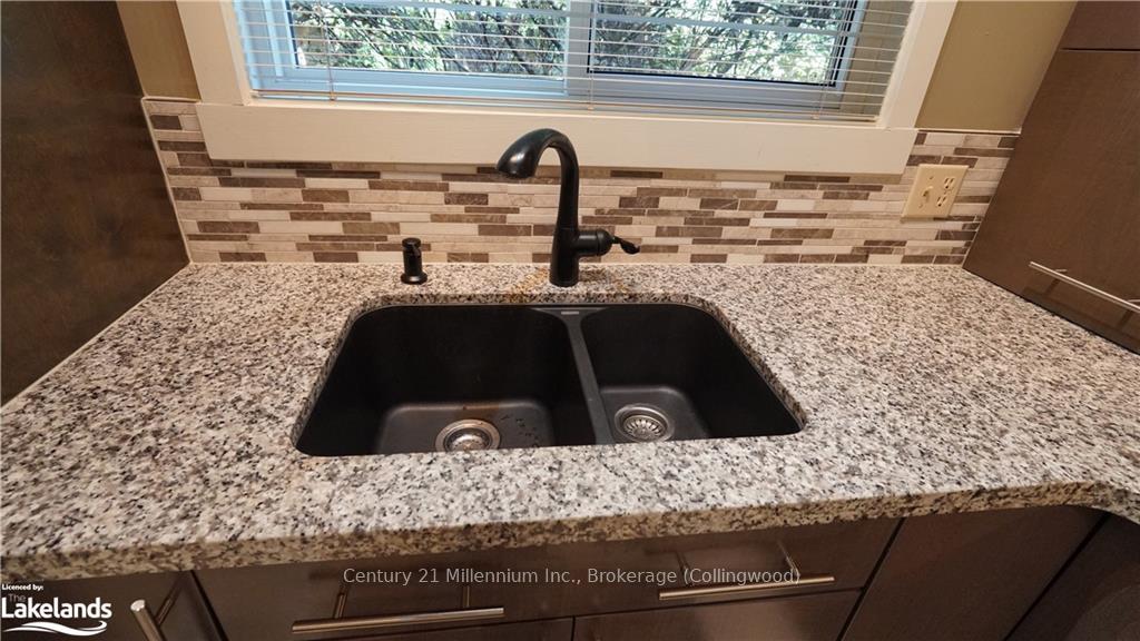 Photo 5 of Unit 336, 5 Dawson Drive, Collingwood — HOMEH