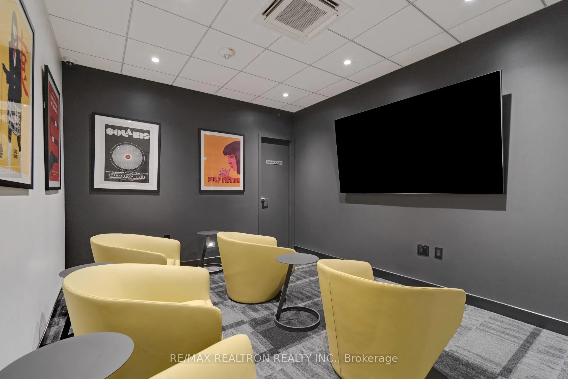 Photo 5 of Unit 511, 33 Isabella Street, Toronto, Church-Yonge Corridor — HOMEH