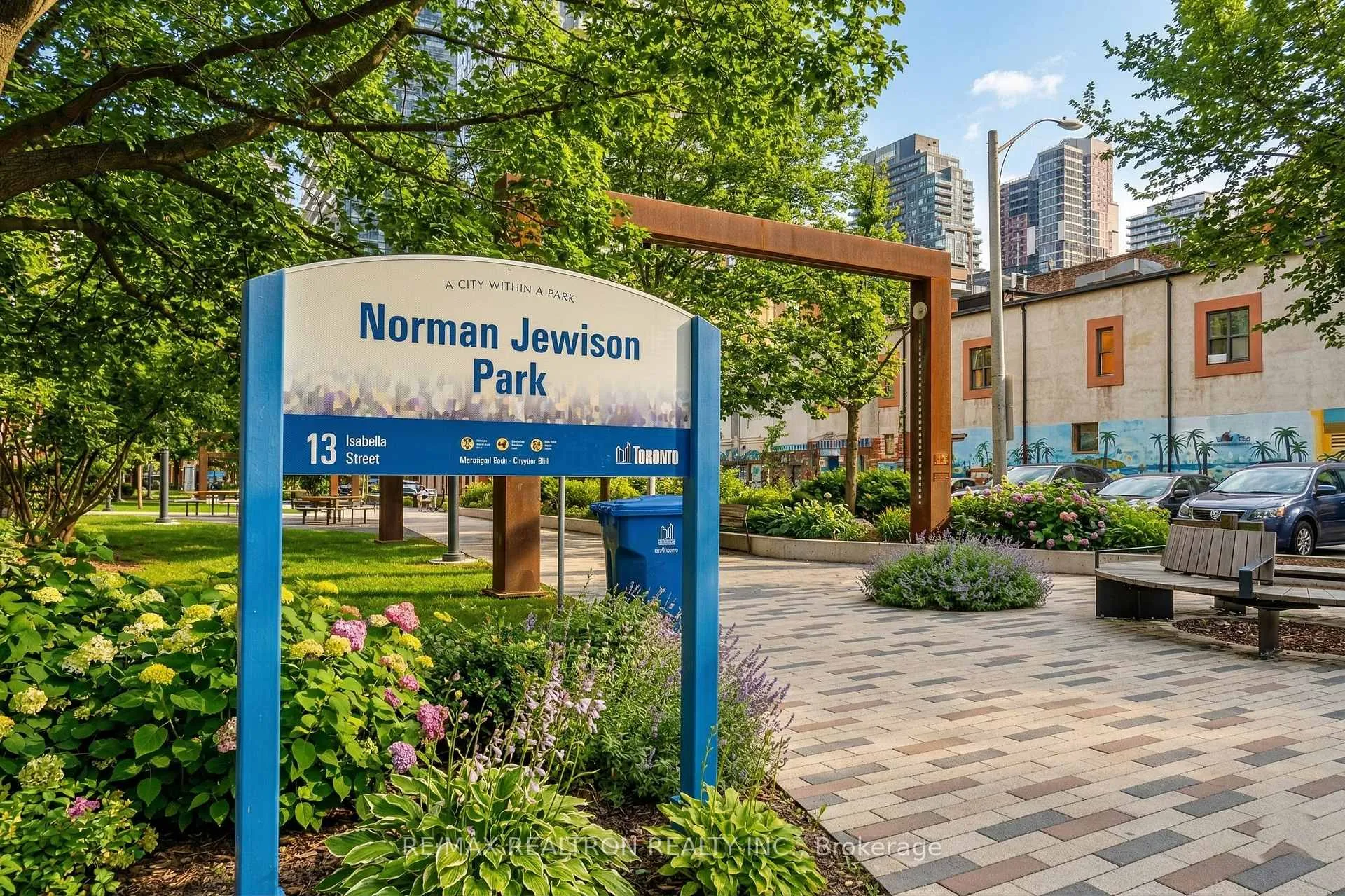 Photo 8 of Unit 511, 33 Isabella Street, Toronto, Church-Yonge Corridor — HOMEH