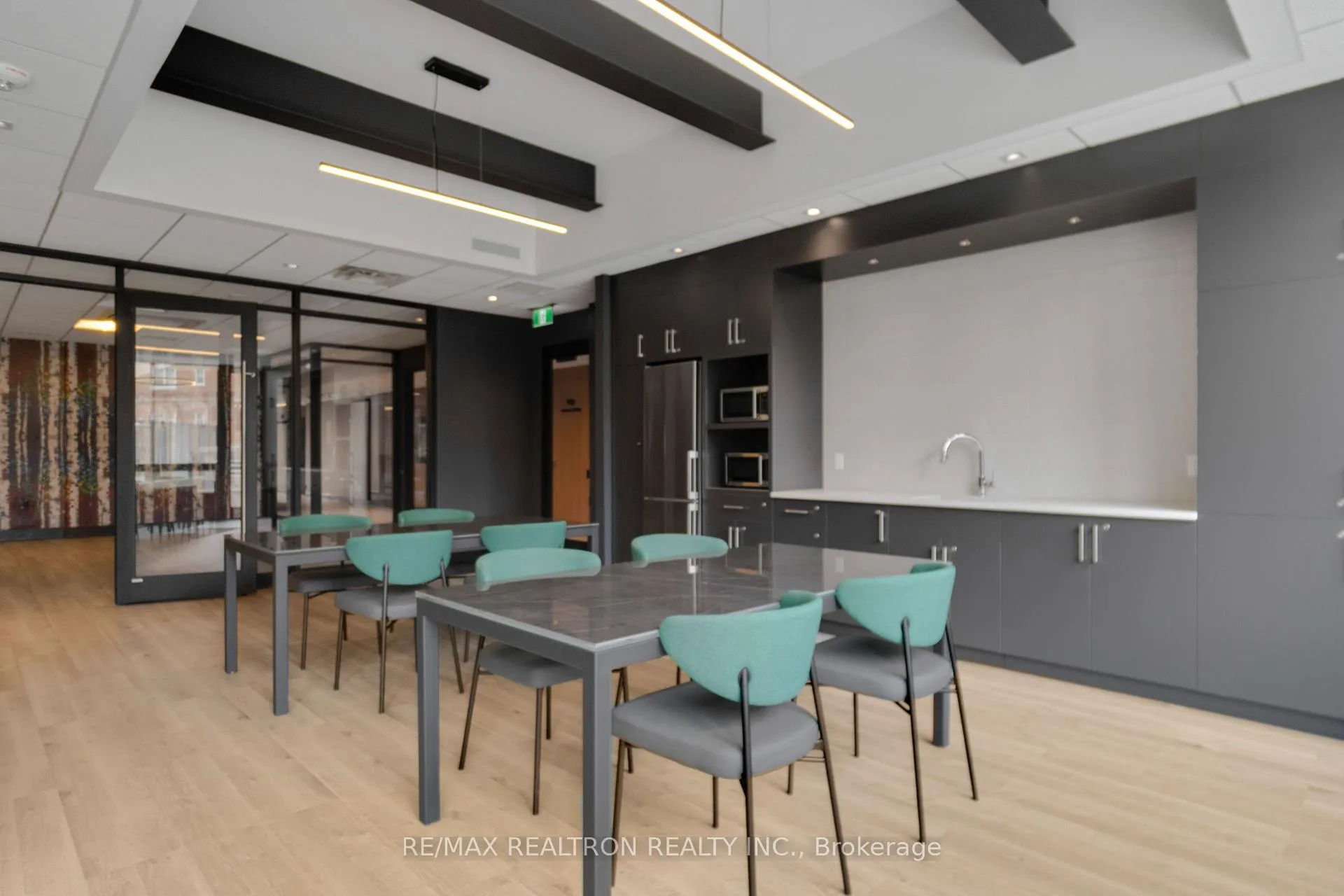 Photo 15 of Unit 511, 33 Isabella Street, Toronto, Church-Yonge Corridor — HOMEH